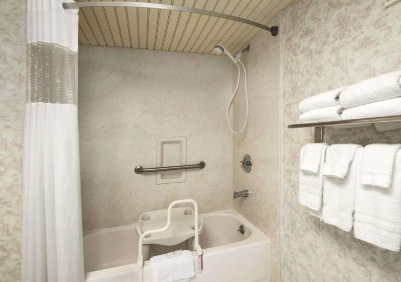 More Photos Of 3500 Cheney Hwy, Titusville Hotel For Sale