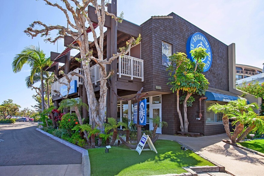 More Photos Of 2725-2727 Shelter Island Dr, San Diego Storefront Retail Office For Sale