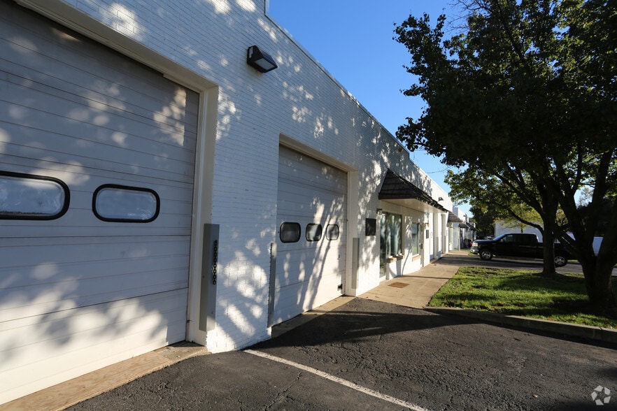 More Photos Of 5566-5584 Tuxedo Rd, Hyattsville Warehouse For Sale