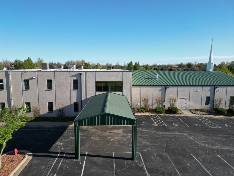 More Photos Of 10901 S Santa Fe Ave, Oklahoma City Religious Facility For Sale