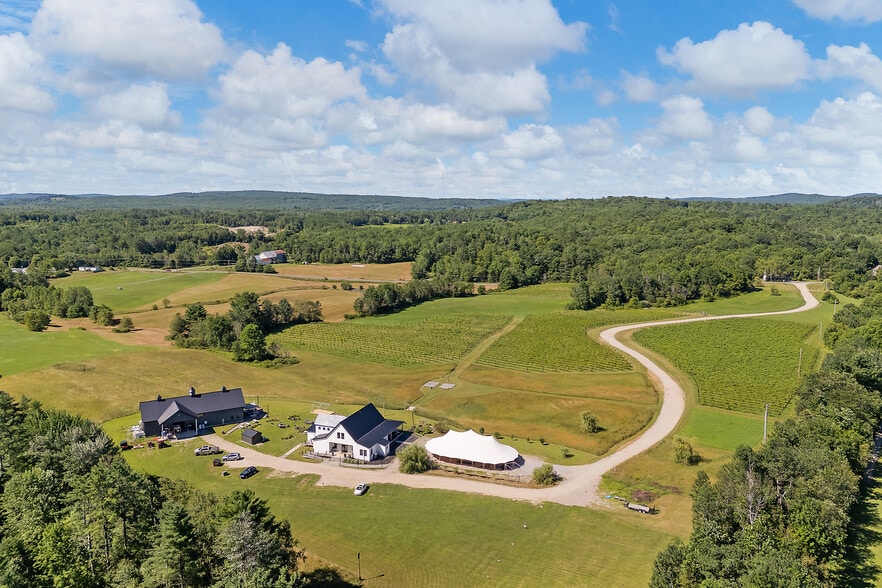 More Photos Of 10 Leeds Junction Rd, Leeds Winery Vineyard For Sale