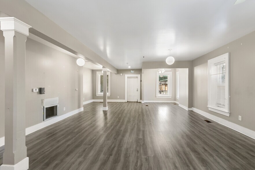 More Photos Of 1111-1123 D St, Sacramento Specialty For Sale