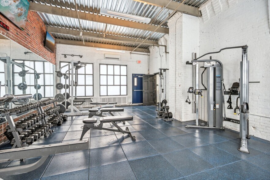 More Photos Of 1027 S Clinton Ave, Trenton Office For Sale