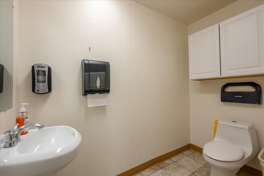 More Photos Of 1050 Las Tablas Rd, Templeton Medical For Sale