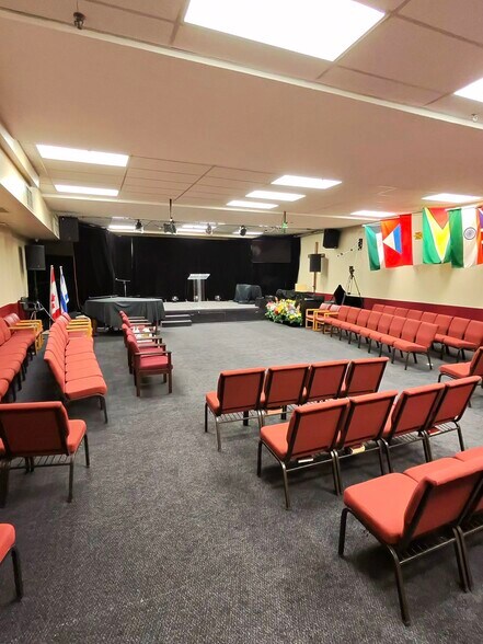 More Photos Of 261-301 Port Union Rd, Toronto Storefront For Lease