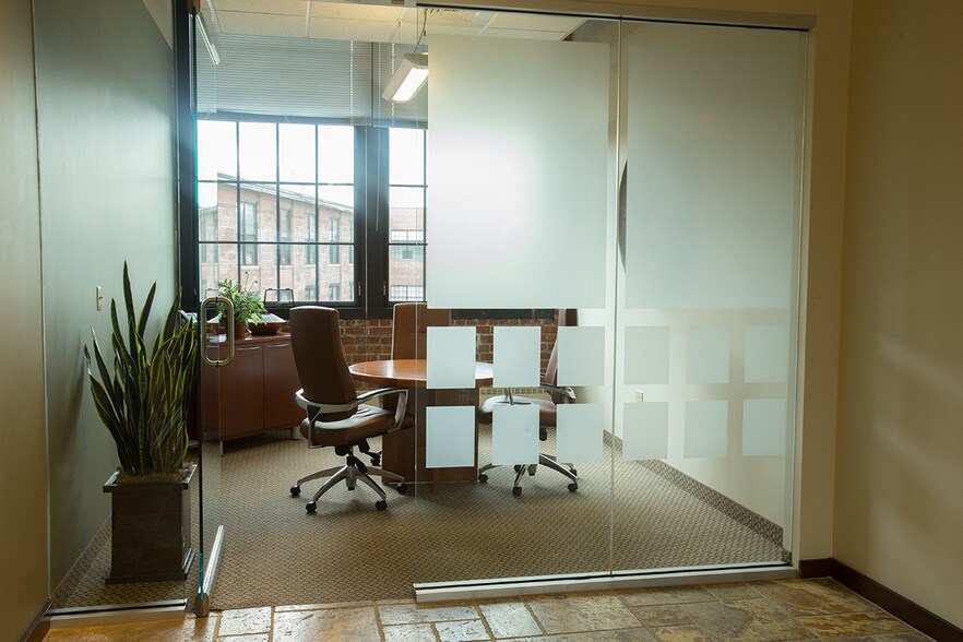 Photo of 1st Floor Ste Cafe/ 313 Iron Horse