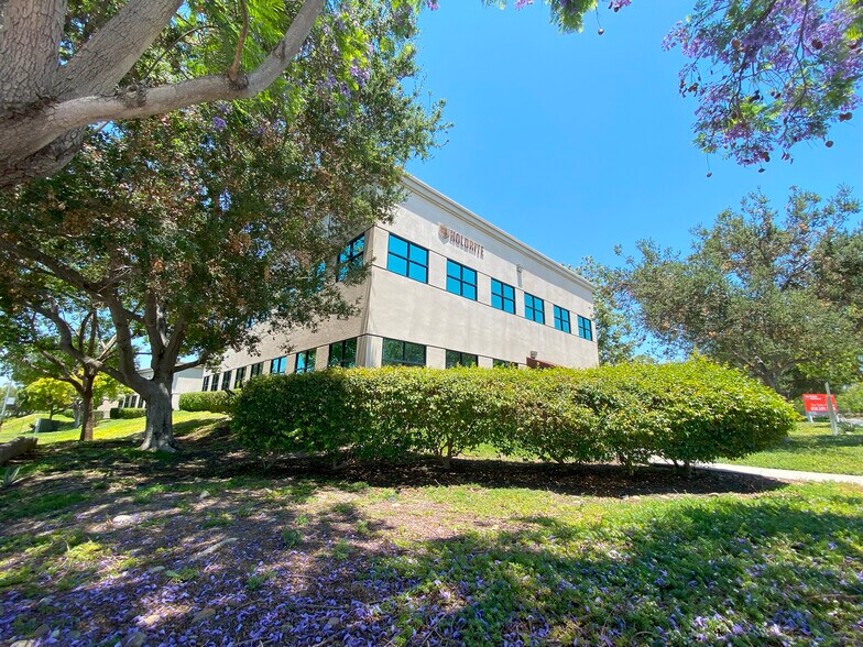 More Photos Of 14284 Danielson St, Poway Office For Lease