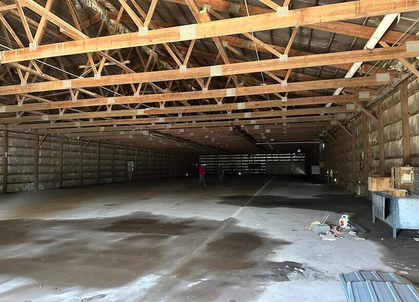 More Photos Of 8727 Arenzville Rd, Beardstown Warehouse For Sale