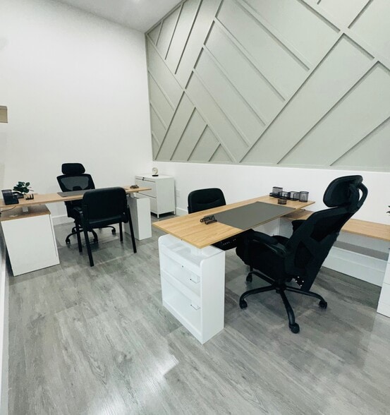 More Photos Of 314 N Kentucky Ave, Lakeland Storefront For Lease