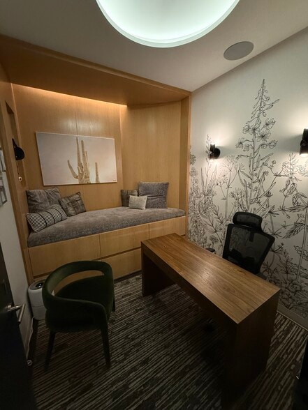 More Photos Of 160 Seventh Ave S, New York Medical For Sale