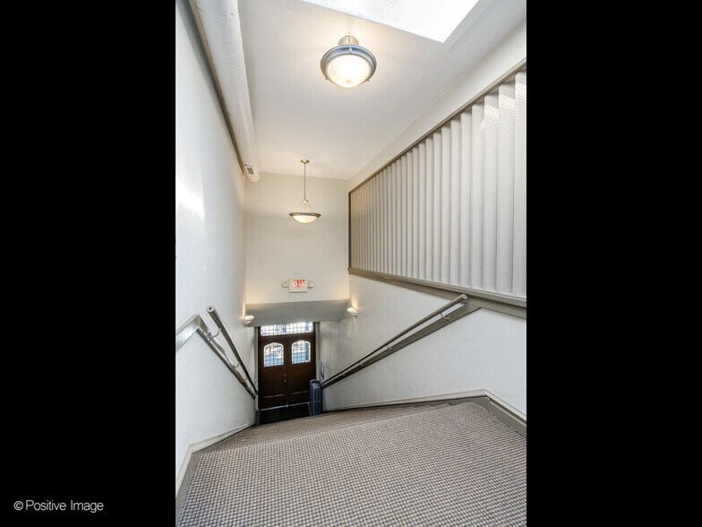 More Photos Of 440 Central Ave, Highland Park Storefront Retail Office For Lease