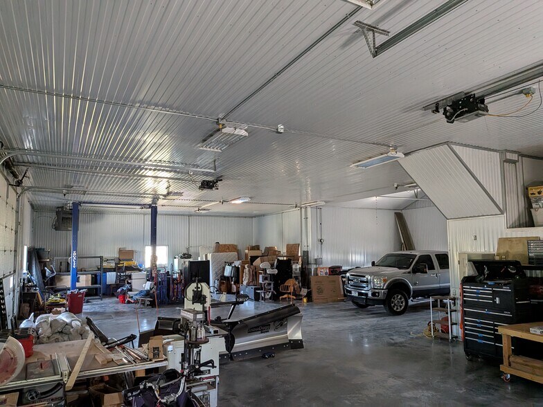 More Photos Of 6891 Grand Ave, Billings Service For Lease