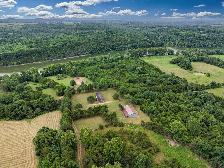 More Photos Of 29668 Farm Road 1268, Golden Land For Sale