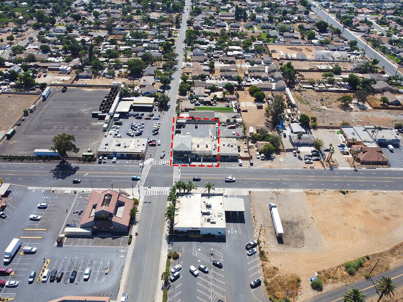 More Photos Of 9106-9110 Mission Blvd, Riverside Storefront Retail Residential For Sale