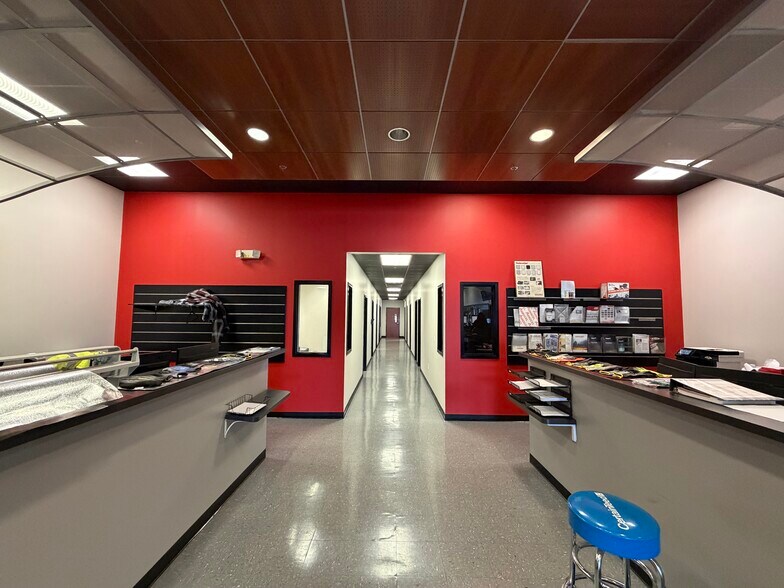 More Photos Of 3029 N Post Rd, Indianapolis Industrial For Lease