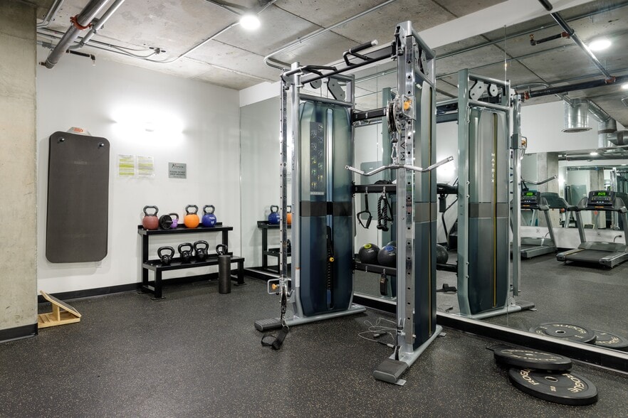 More Photos Of 12035 Wilshire Blvd, Los Angeles Apartments For Sale