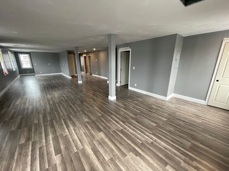 More Photos Of 325 Southbridge St, Auburn Storefront Retail Office For Sale