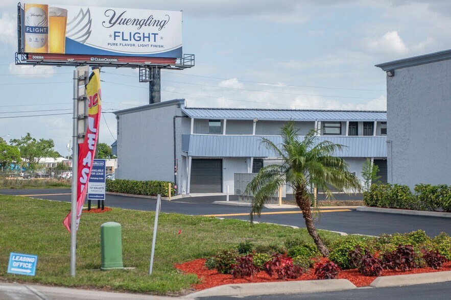 More Photos Of 8340 Ulmerton Rd, Largo Light Distribution For Lease