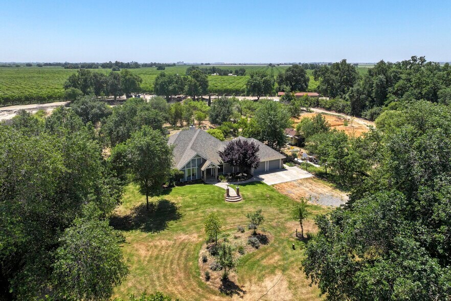 More Photos Of 9415 21st Ave, Lemoore Land For Sale