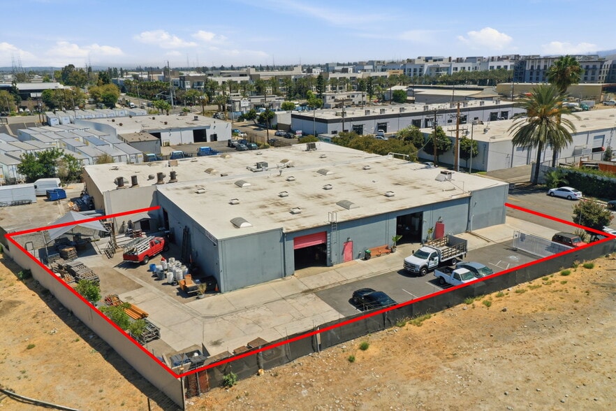 More Photos Of 1845 S Lewis St, Anaheim Manufacturing For Sale