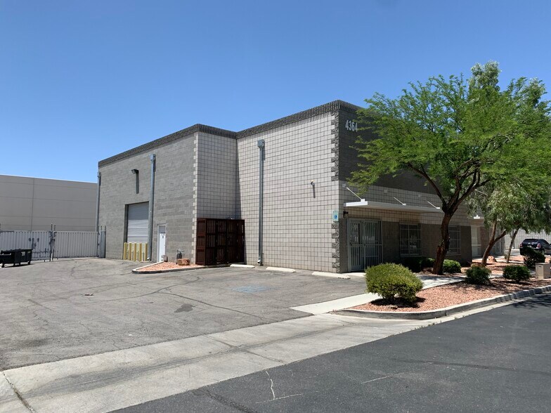 More Photos Of 4364 E Alexander Rd, Las Vegas Warehouse For Lease