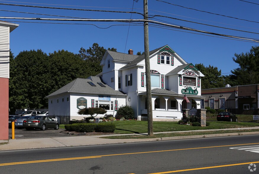 More Photos Of 710 E Main St, Meriden Freestanding For Sale