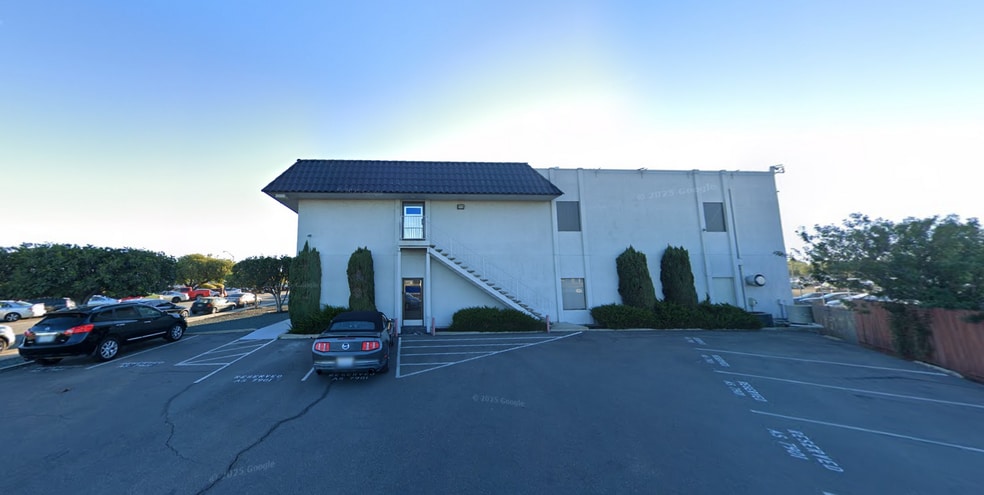 More Photos Of 7901 Vickers St, San Diego Medical For Lease