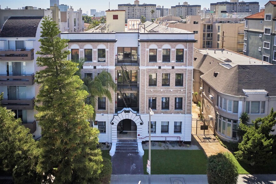 More Photos Of 425 S Detroit St, Los Angeles Apartments For Sale
