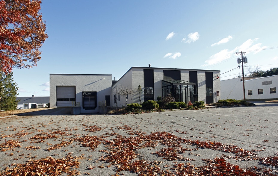 Primary Photo Of 80 Turnpike Rd, Chelmsford Warehouse For Lease