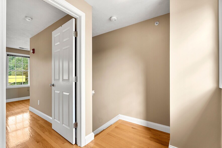 More Photos Of 83 Holten St, Danvers Apartments For Sale