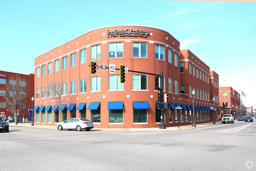 More Photos Of 101 W Vandalia St, Edwardsville Coworking Space