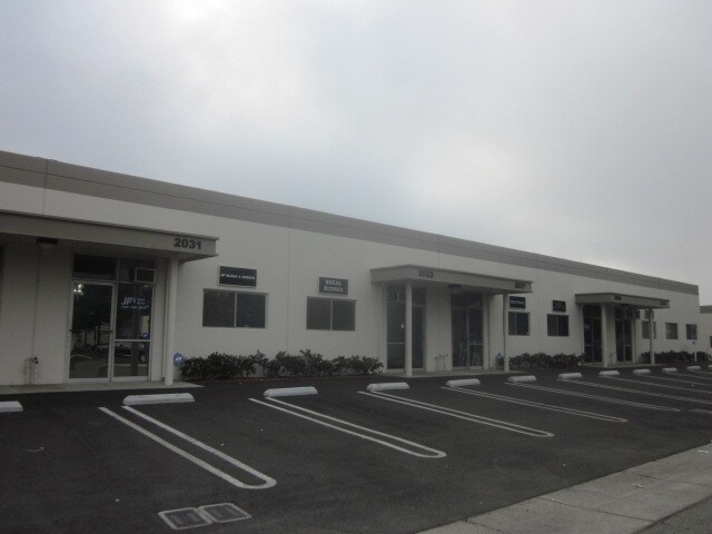 More Photos Of 2021-2041 S Lyon St, Santa Ana Light Manufacturing For Lease