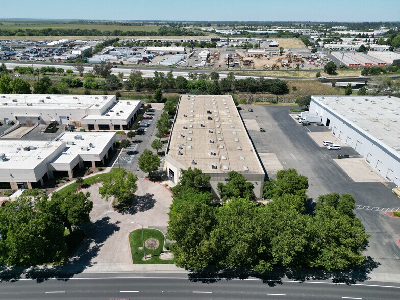 More Photos Of 3620 Industrial Blvd, West Sacramento Warehouse For Lease