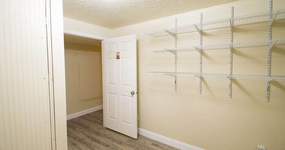 More Photos Of 397 N Wendy St, Torrey Specialty For Sale