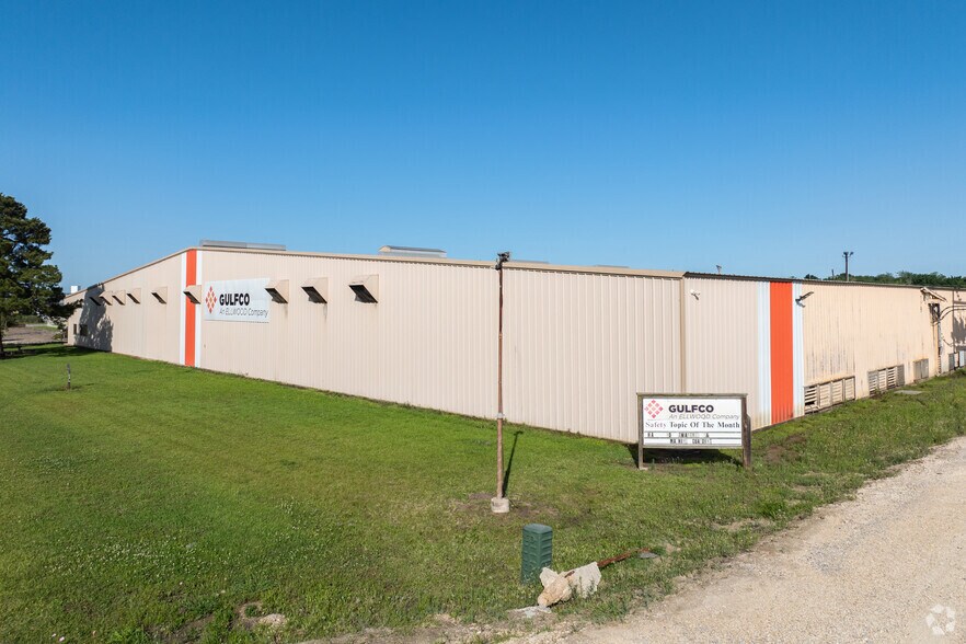 More Photos Of 6817 Industrial Rd, Beaumont Manufacturing For Sale
