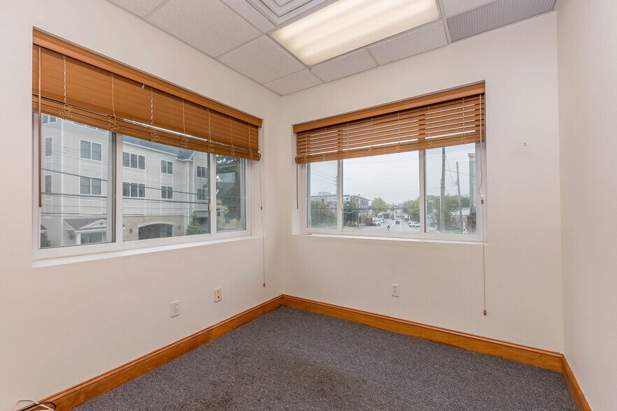 More Photos Of 110 Washington Ave, Pleasantville Medical For Lease