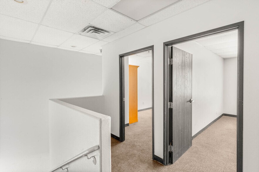 More Photos Of 4570 Donovan Way, North Las Vegas Light Distribution For Sale