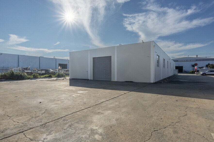 More Photos Of 320 Victory Ave, South San Francisco Warehouse For Lease