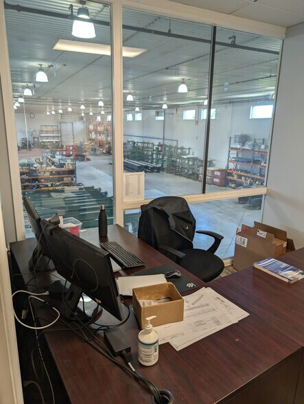 More Photos Of 101 Steve Fonyo Dr, Vankleek Hill Warehouse For Lease