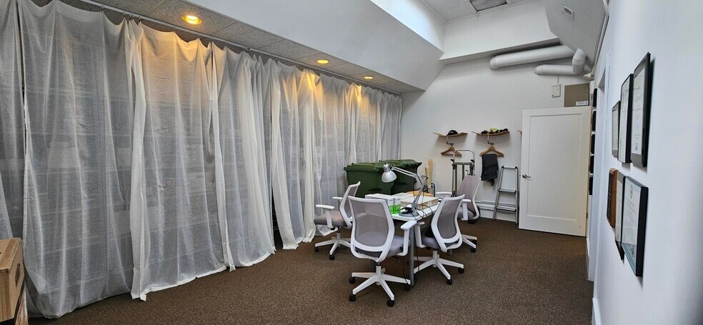 More Photos Of 1311 Sherman Pl, Evanston Apartments For Lease