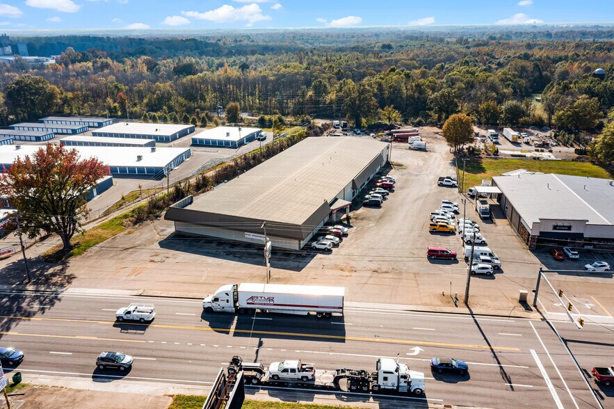 More Photos Of 2058 Hollywood Dr, Jackson Freestanding For Sale