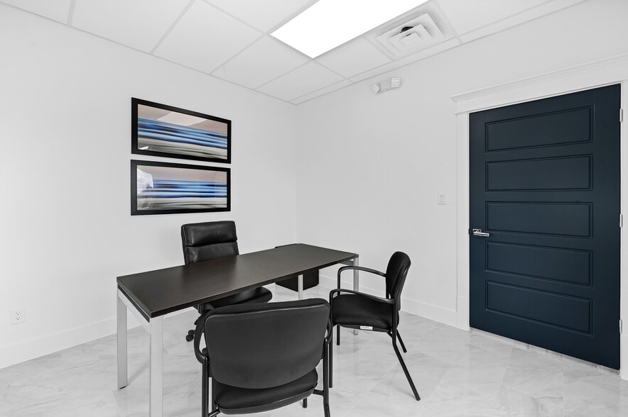 More Photos Of 10751 Almeda Genoa Rd, Houston Office For Sale