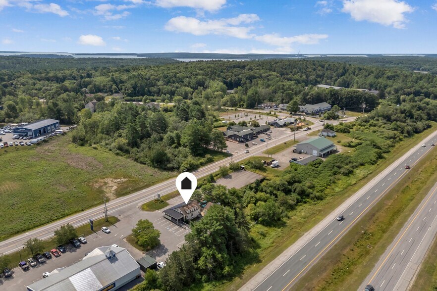 More Photos Of 150 US ROUTE 1, Freeport Fast Food For Sale