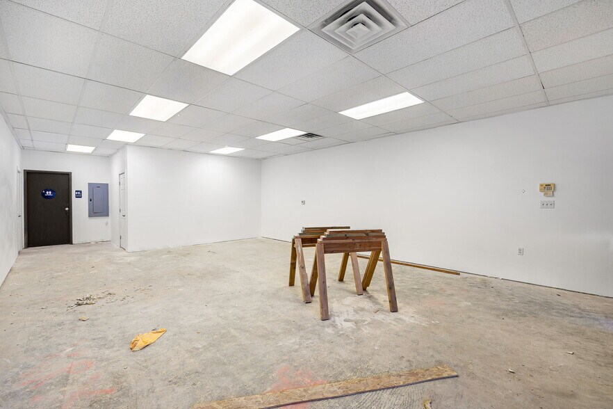 More Photos Of 23031 Sunnymead Blvd, Moreno Valley Storefront Retail Office For Sale