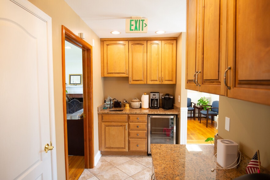 More Photos Of 524 S Main St, Bel Air Office For Sale
