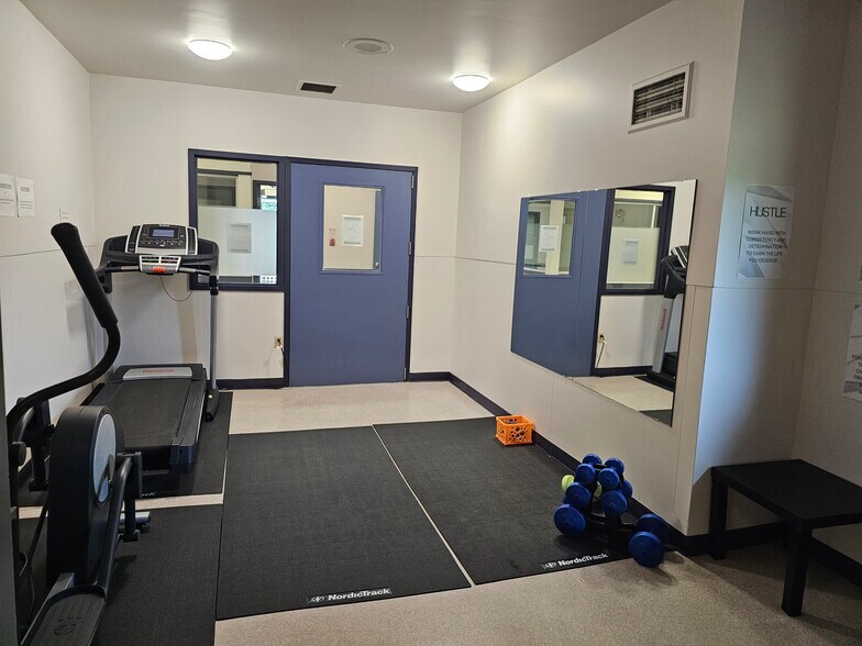 More Photos Of 3120 Braun St, Terrace Apartments For Lease