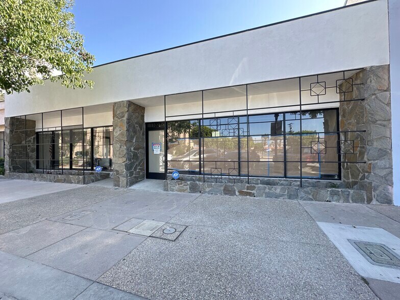 Primary Photo Of 11028-11030 Valley Mall Ctr, El Monte Storefront For Lease
