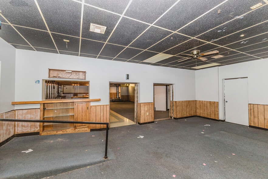 More Photos Of 1560 S Topeka St, Wichita Lodge Meeting Hall For Sale