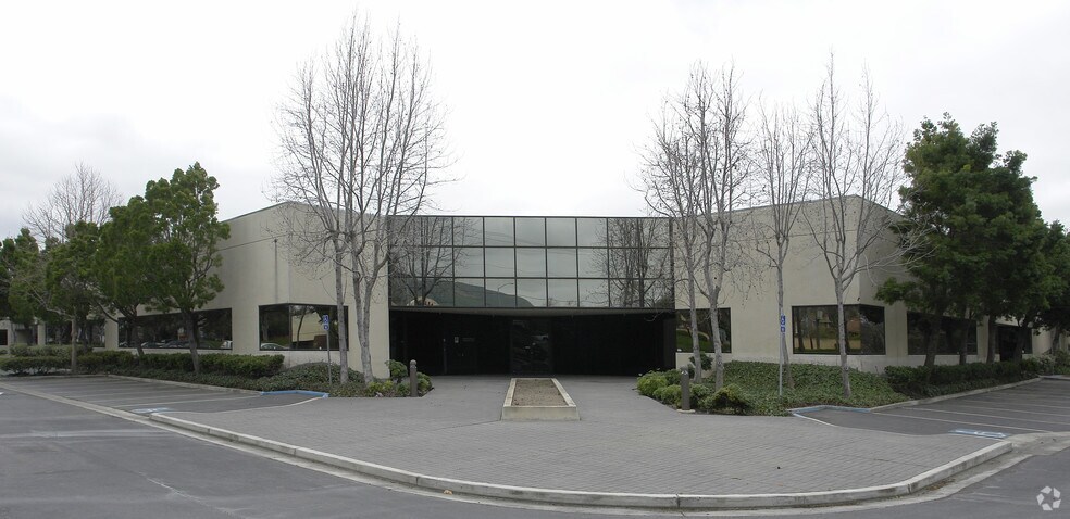 More Photos Of 47913-47963 Warm Springs Blvd, Fremont Light Manufacturing For Lease