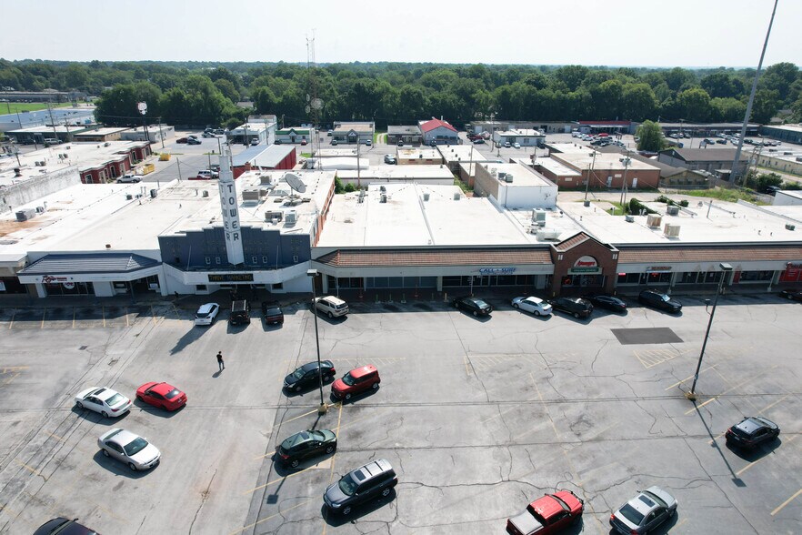 More Photos Of 1800-1950 S Glenstone Ave, Springfield Unknown For Lease